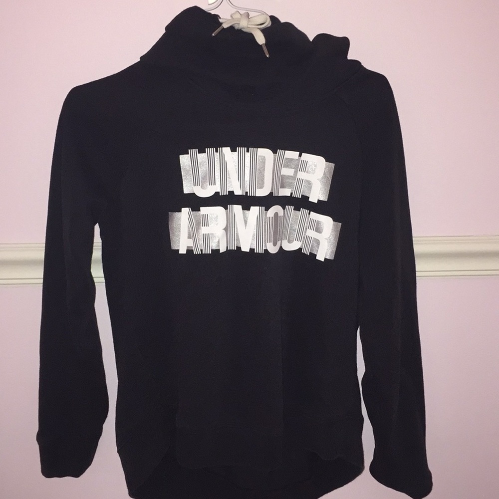 Black under armour hoodie!!